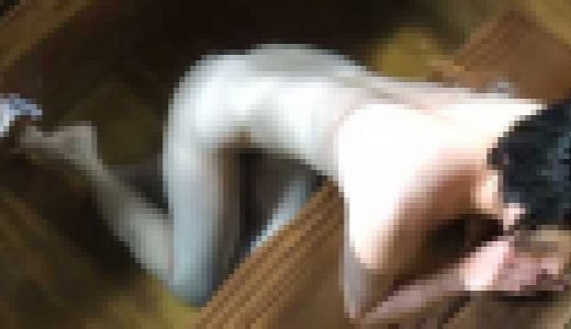 【＄38→＄10】【本妻】露天の檜風呂に座らせてローションまみれにし、日頃の疲れをとってあげるはずが中出し。不倫はするが美妻だなと思う瞬間です。かなり真面目な妻なのですがとても敏感です。